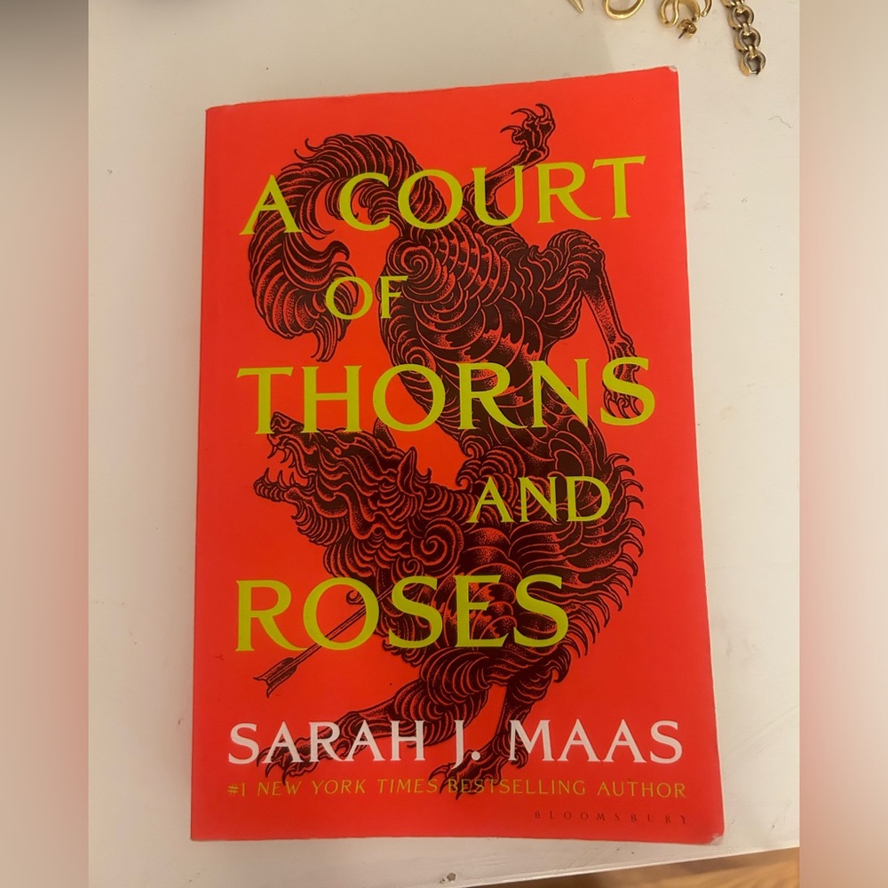 A court of thorns and roses